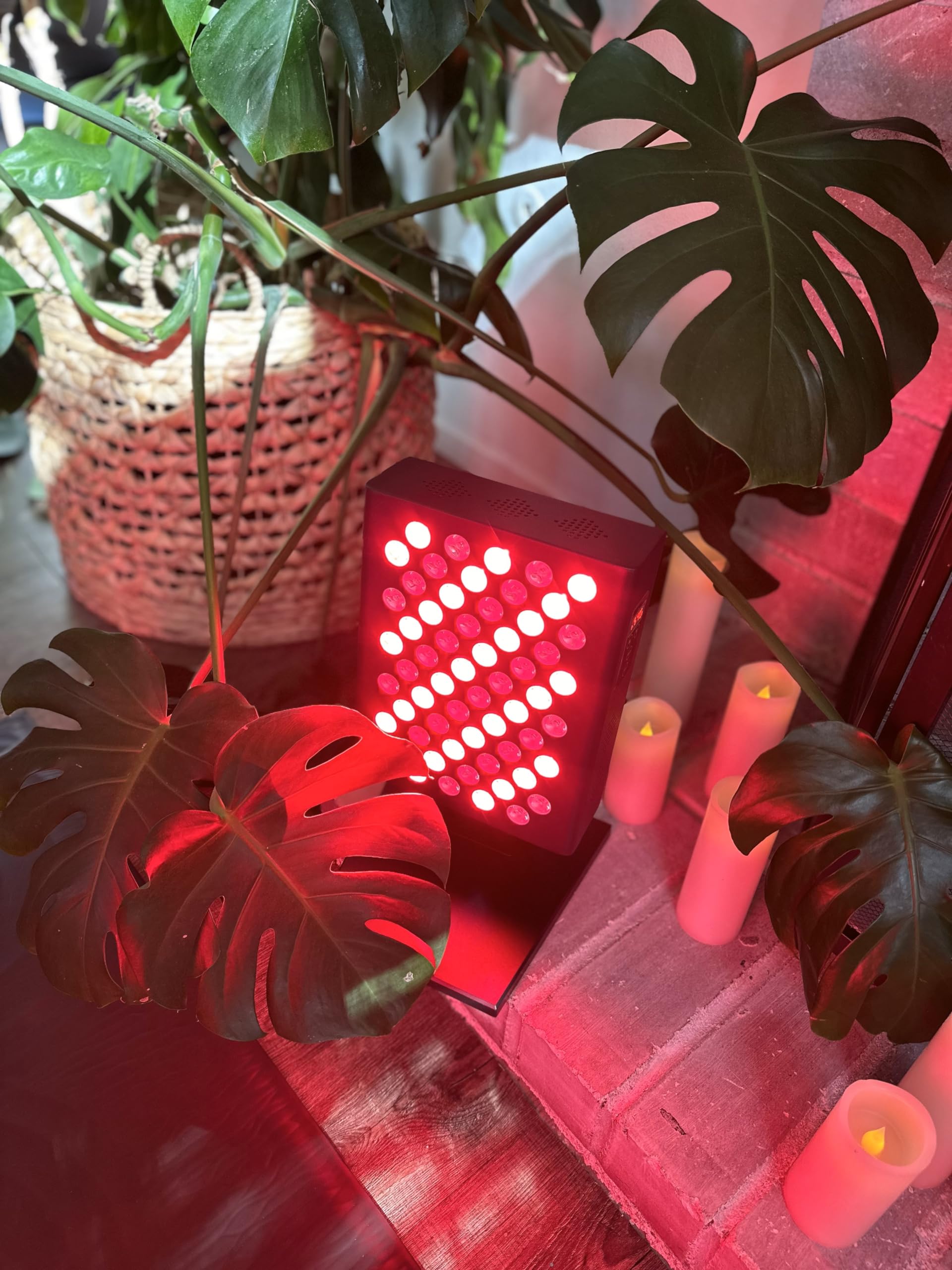 ADVARAYS Red Light Therapy Lamp: Infrared Heating Pad Pain Relief for Body 60 LEDs Panel Red Light